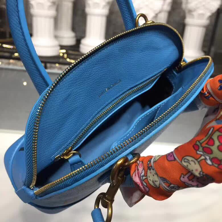 BALENCIAG巴黎世家 18SS系列小號貝殼包 十字紋小牛皮 亦可斜挎手提  BL1662